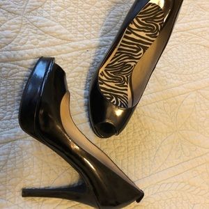 Michael kors peep toe heels black 👠👠👠👠